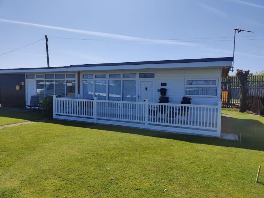 L&L'S Lodge, A Small But Perfectly Formed Chalet Chapel Saint Leonards Exterior foto